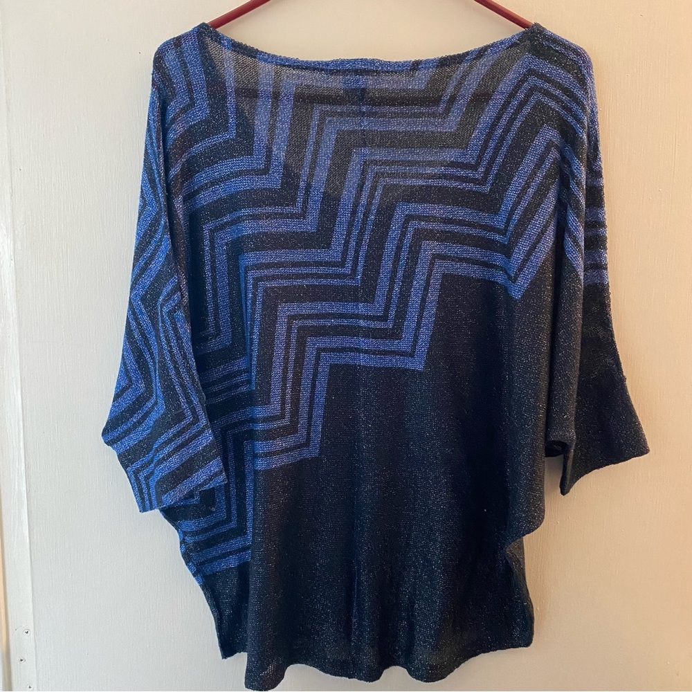 Isela Blue Top - Picture 2 of 3
